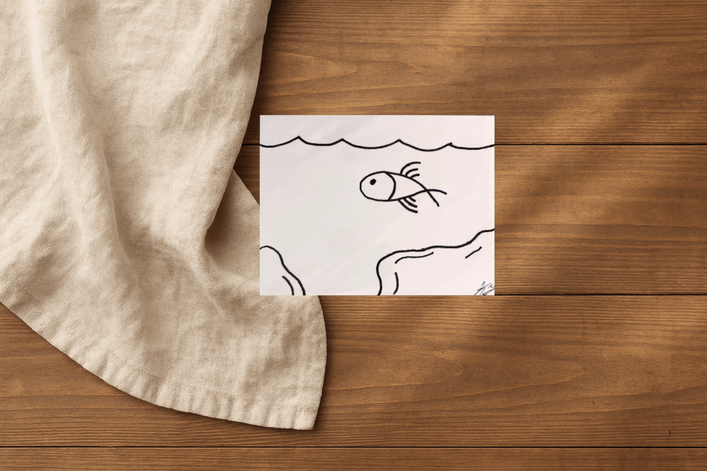 Minimalist Gold Fish Line Art - KolorsDesigns